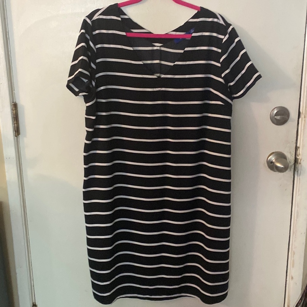 Black and white striped short sleeve dress